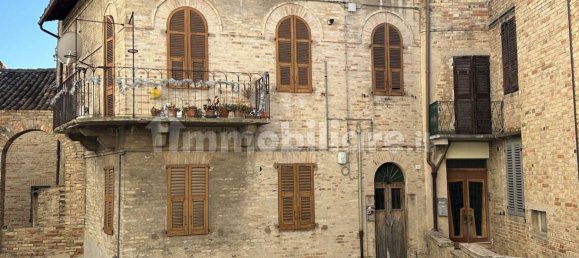 4 bedrooms House in Corridonia, Italy No. 278835 3