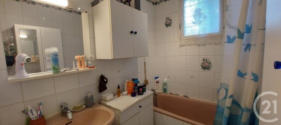 3 bedrooms House in Pithiviers, France No. 68905 5