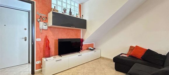 Квартира с 5 комнатами в Масса, Италия № 150318 3