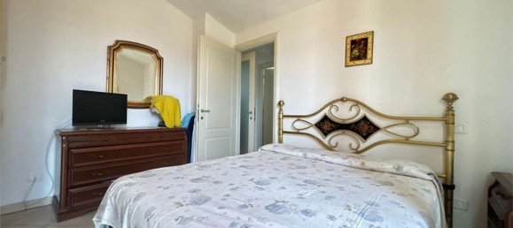 Квартира с 5 комнатами в Масса, Италия № 150318 14