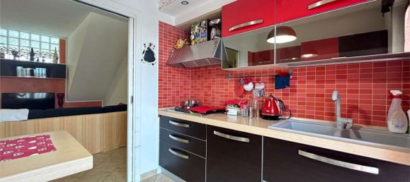 Квартира с 5 комнатами в Масса, Италия № 150318 4