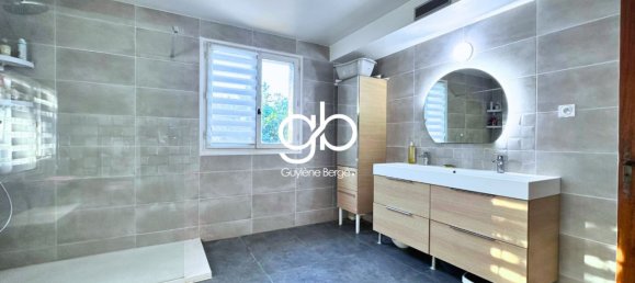 7 bedrooms House in Lattes, France No. 298256 15