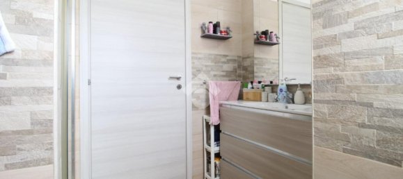 2 bedrooms Apartment in Reggio Emilia, Italy No. 316237 20