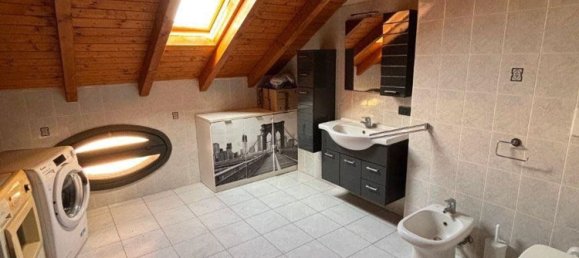 2غرفة شقة في Vedano Olona, Italy رقم 334179 17