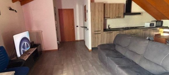 2غرفة شقة في Vedano Olona, Italy رقم 334179 5