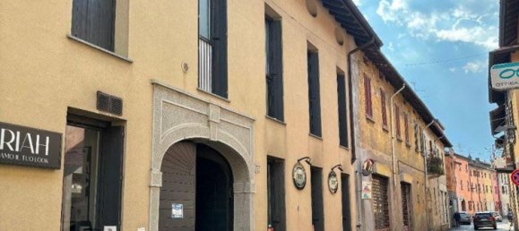 2غرفة شقة في Vedano Olona, Italy رقم 334179 22