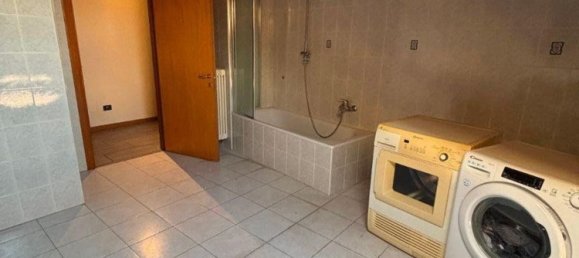 2غرفة شقة في Vedano Olona, Italy رقم 334179 18