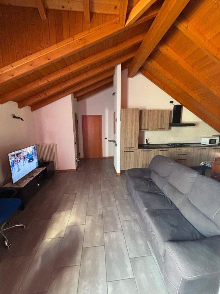 2غرفة شقة في Vedano Olona, Italy رقم 334179