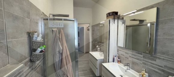 Apartamento de 3 dormitorios en Vignola, Italy No. 29261 31