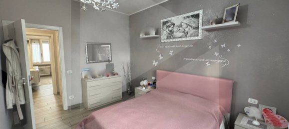 Apartamento de 3 dormitorios en Vignola, Italy No. 29261 3