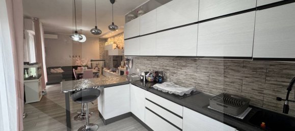 Apartamento de 3 dormitorios en Vignola, Italy No. 29261 18