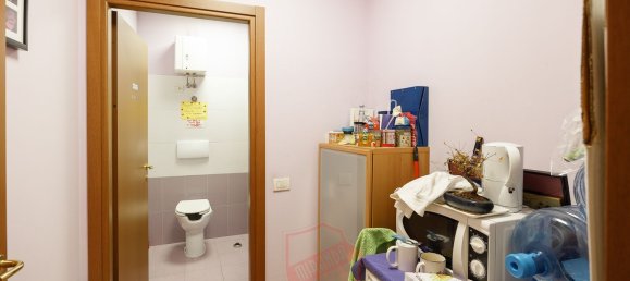 Офис 85м² в Чернуско суль Навильо, Италия № 135285 9