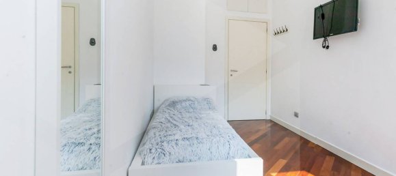 4-salle Appartement à Milan, Italy No. 241965 16