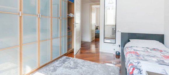 4-salle Appartement à Milan, Italy No. 241965 3