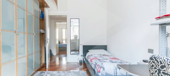 4-salle Appartement à Milan, Italy No. 241965 2