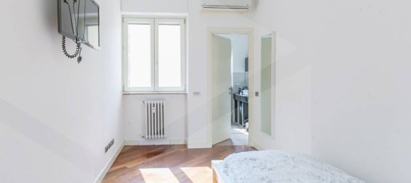 4-salle Appartement à Milan, Italy No. 241965 13