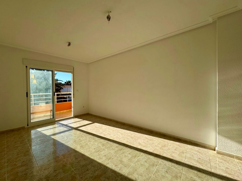 2 Schlafzimmer Wohnung in San Miguel de Salinas, Spain, Nr. 170236