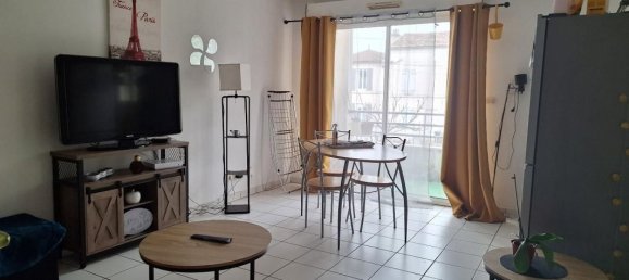 1 bedroom Apartment in Cognac, France No. 102157 2
