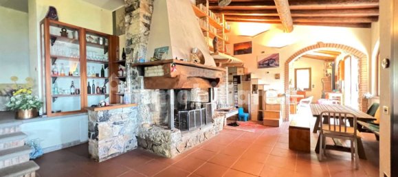 4 bedrooms Villa in Bianzano, Italy No. 135660 15