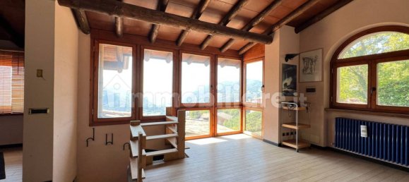 4 bedrooms Villa in Bianzano, Italy No. 135660 23