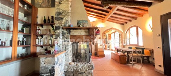4 bedrooms Villa in Bianzano, Italy No. 135660 14