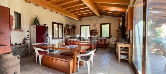 4 bedrooms Villa in Bianzano, Italy No. 135660 20