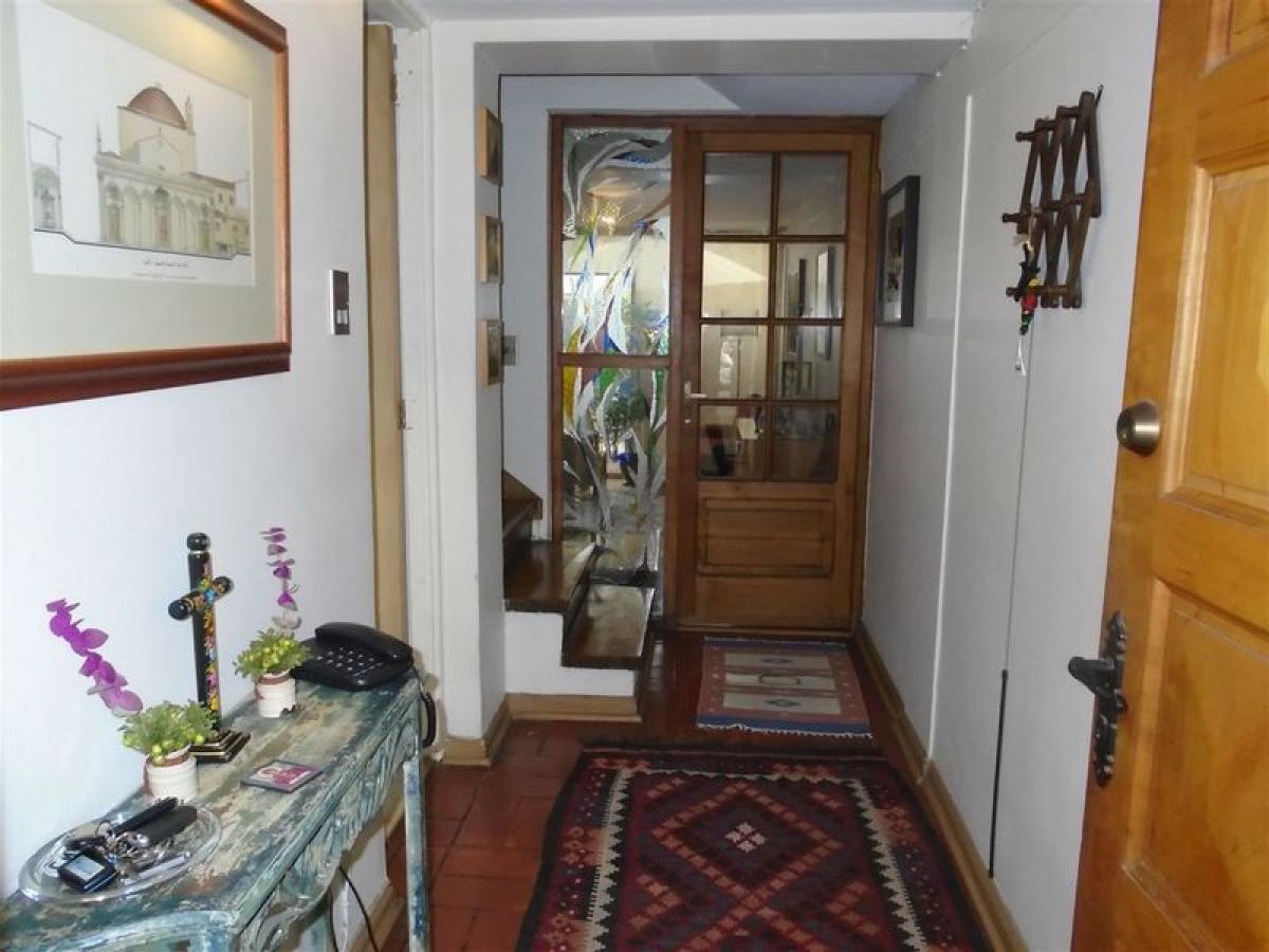 Дом с 3 спальнями в Сантьяго, Чили № 2069