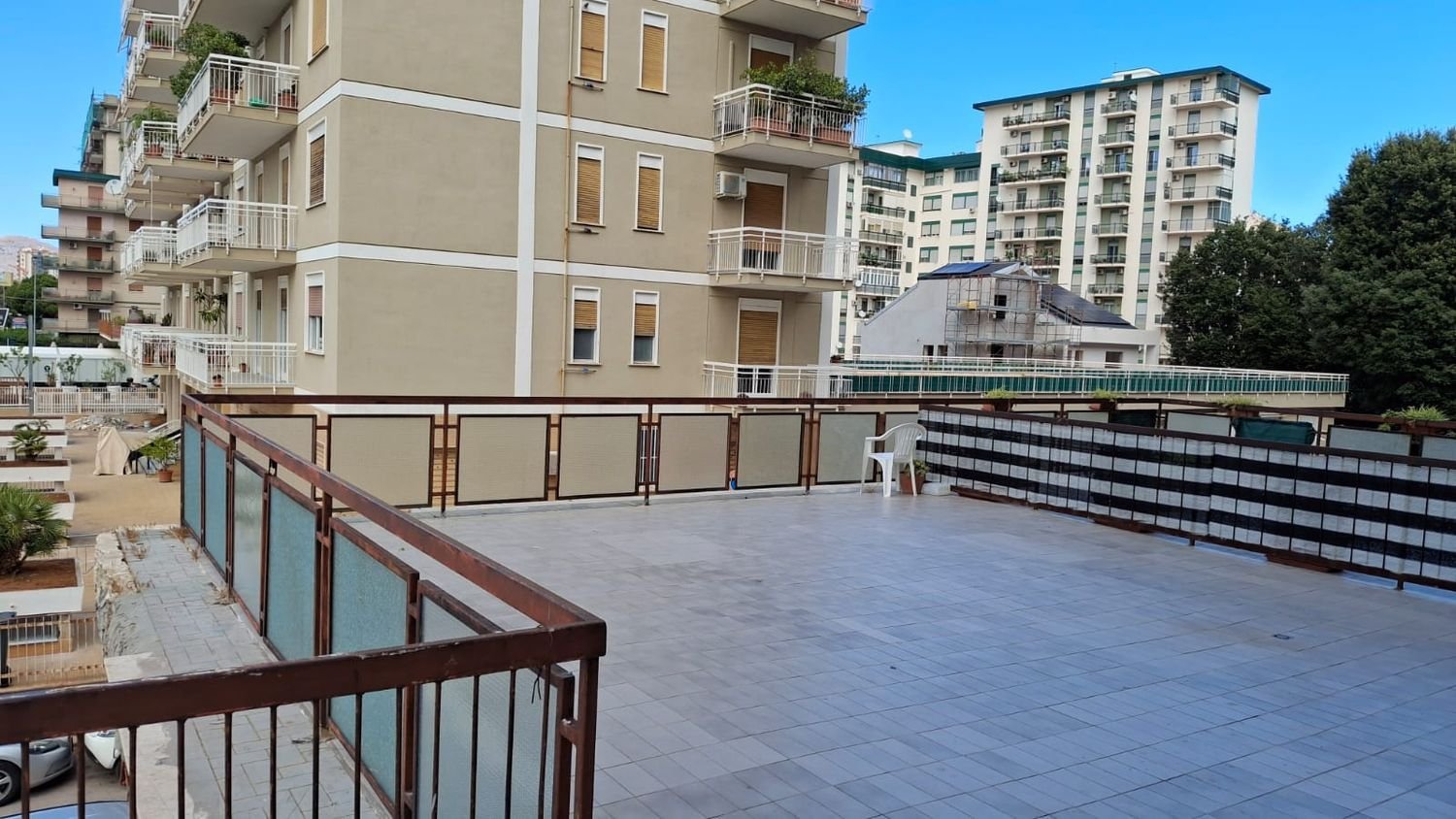 Apartamento de 5 habitaciónes en Palermo, Italy No. 258782