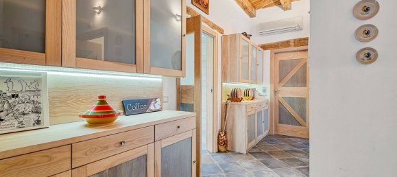 Вилла с 9 спальнями в Джунгано, Италия № 114767 18