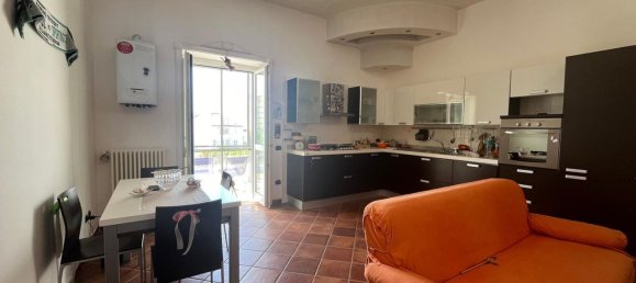 2 rooms Apartment in Torre Annunziata, Italy No. 261130 4