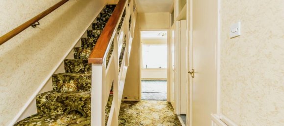 3 bedrooms House in New Addington, United Kingdom No. 8122 14