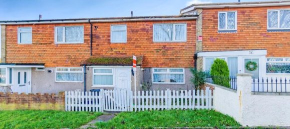 3 bedrooms House in New Addington, United Kingdom No. 8122 8