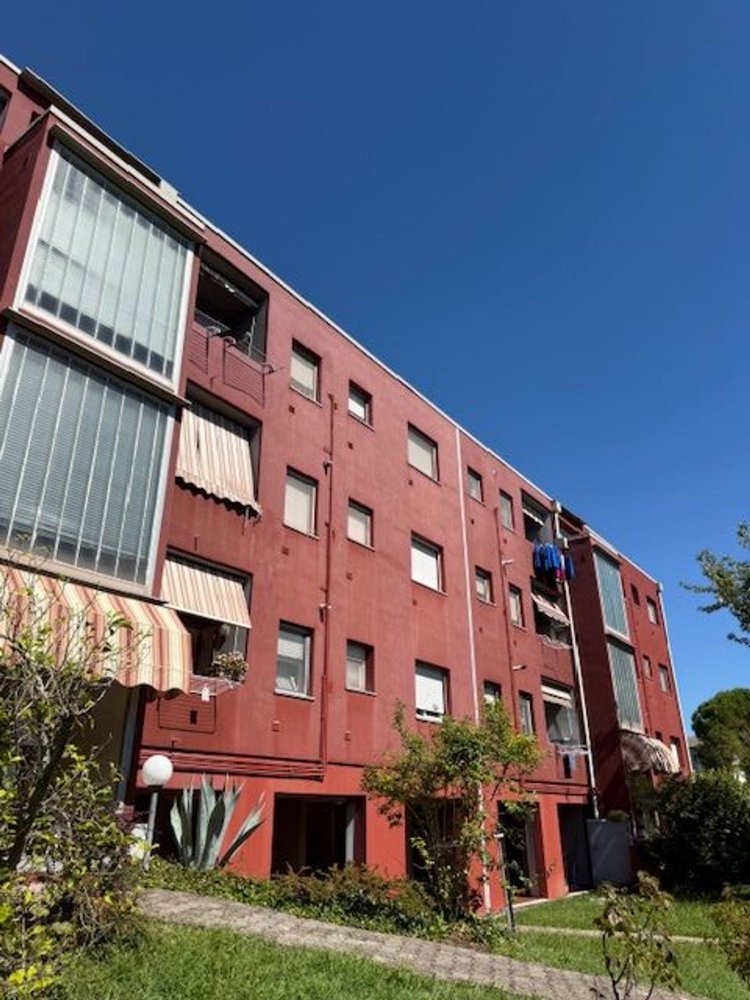 5 chambres Appartement à Udine, Italy No. 364000