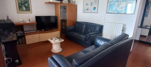 Apartamento de 3 dormitorios en Taranto, Italy No. 340242 2
