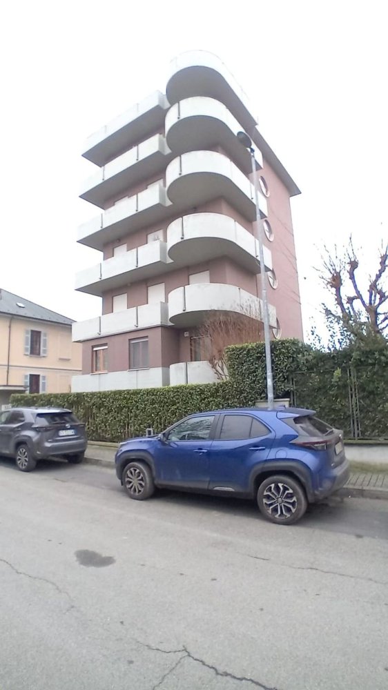Apartamento de 4 habitaciónes en Voghera, Italy No. 164414