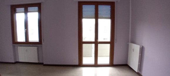 Apartamento de 4 habitaciónes en Voghera, Italy No. 164414 8
