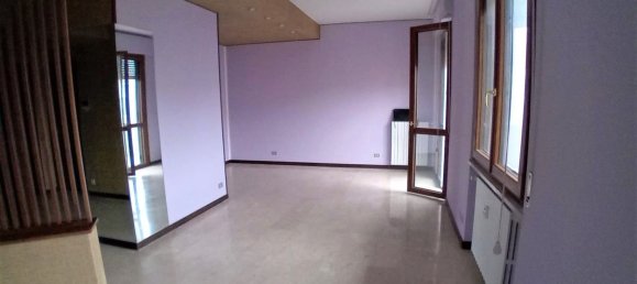 Apartamento de 4 habitaciónes en Voghera, Italy No. 164414 3