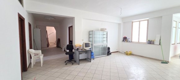 7 bedrooms Apartment in Mazara del Vallo, Italy No. 327251 9