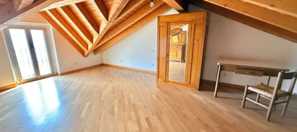 Здание 195м² в Колонно, Италия № 93748 27