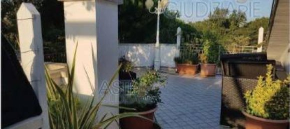 Apartamento T2 em Ravenna, Italy N.º 93586 9