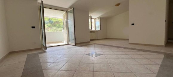 3-salle Appartement à Montalto Uffugo, Italy No. 73521 3