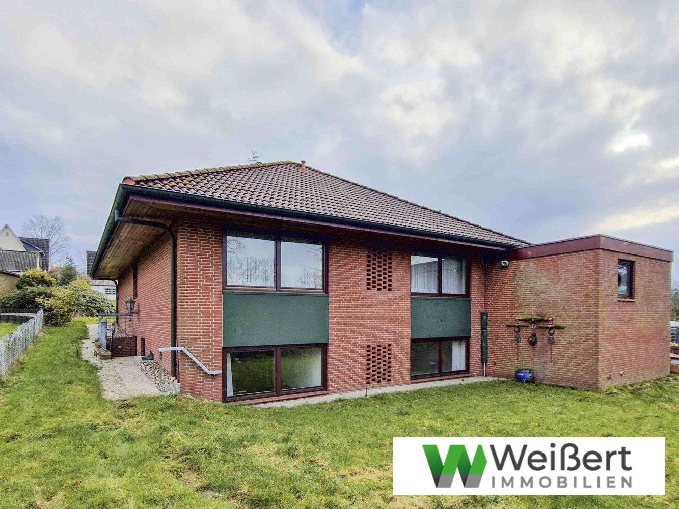 4 bedrooms Bungalow in Steinburg, Germany No. 14100