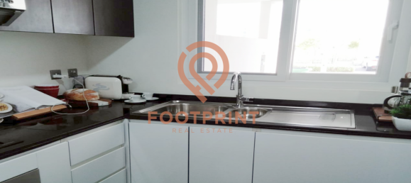 Adosado de 4 dormitorios en Dubai, UAE No. 24683 9