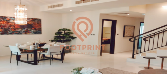 Adosado de 4 dormitorios en Dubai, UAE No. 24683 2