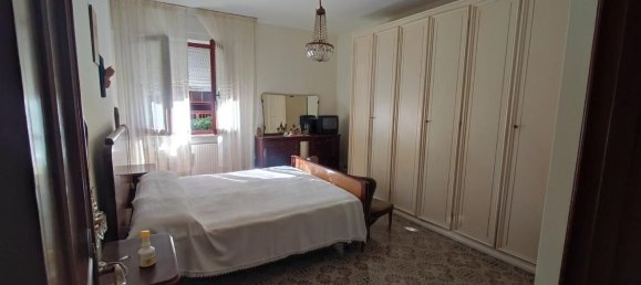 4 rooms Apartment in Carrara, Italy No. 307189 19