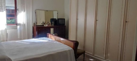 4 rooms Apartment in Carrara, Italy No. 307189 20