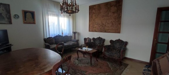 4 rooms Apartment in Carrara, Italy No. 307189 8