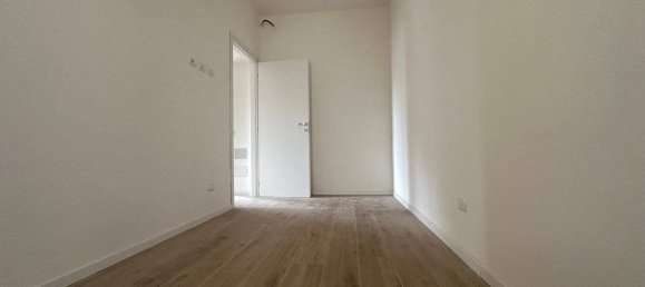 Квартира с 2 спальнями в Мельцо, Италия № 106037 3