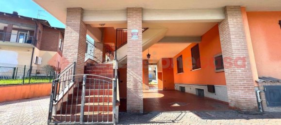 3 bedrooms Villa in Scandiano, Italy No. 192730 4