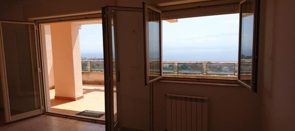 5-salle Penthouse à Messina, Italy No. 253787 36